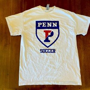 UPenn soccer tee shirt medium